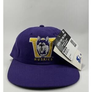 University of Washington UW Huskies Weekender Starter Hat Purple Adjustable NWT